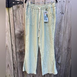 REWASH Brand Light Green Pull On Flare Linen Blend Pants Women’s Medium NWT NEW